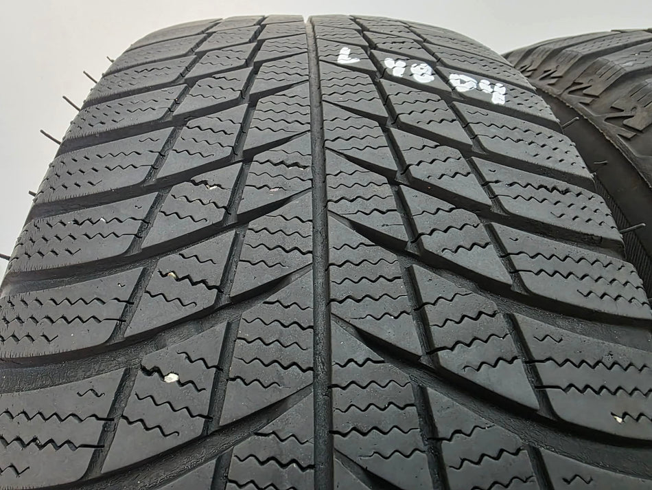 2бр зимни гуми 215/60/16 BRIDGESTONE L04804
