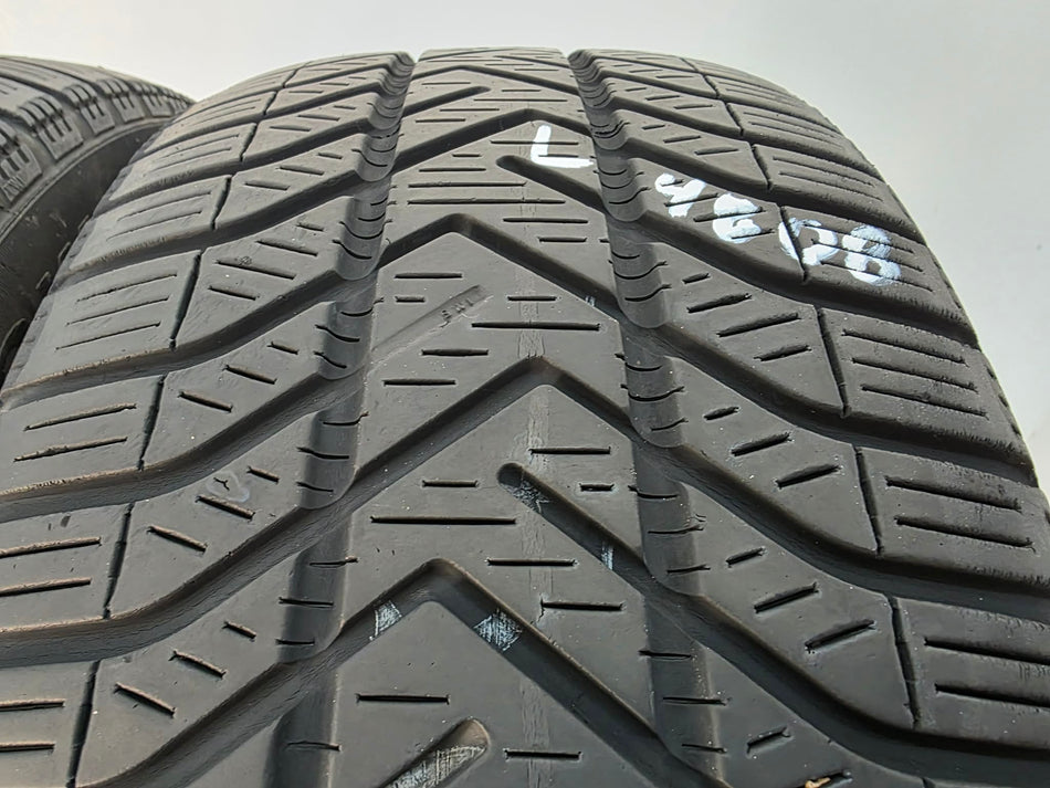2бр зимни гуми 205/55/16 PIRELLI L04808