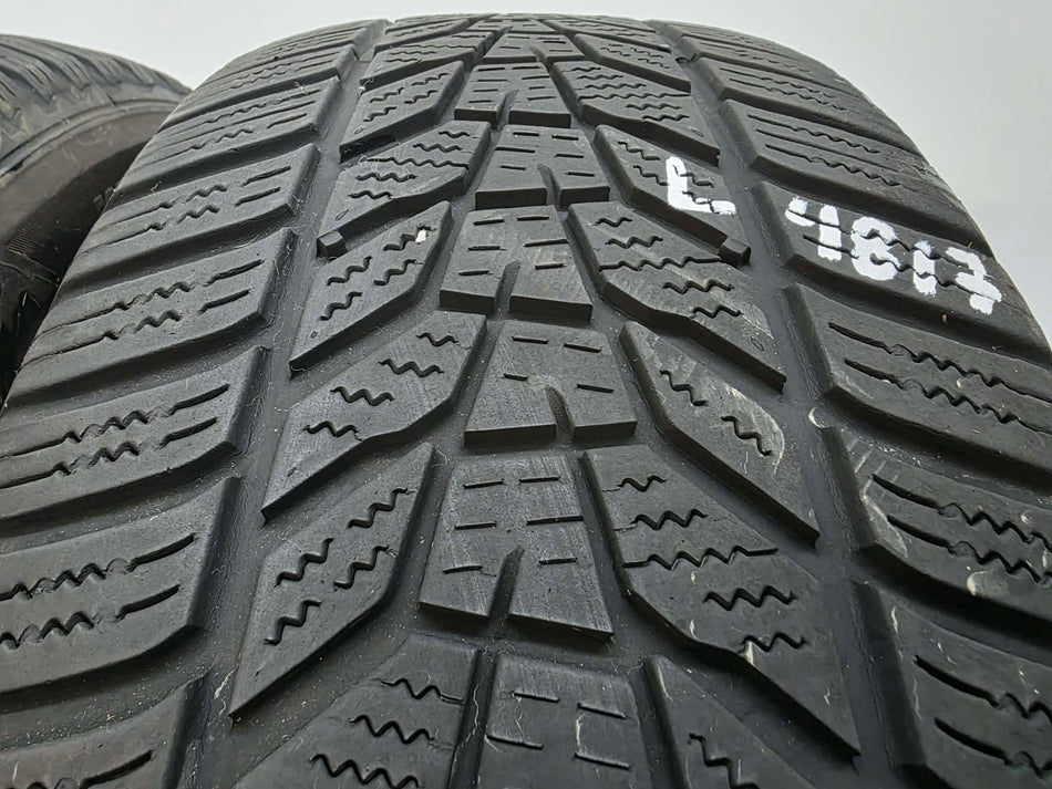 2бр зимни гуми 225/60/17 HANKOOK L04817