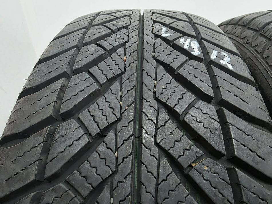 2бр зимни гуми 205/60/16 GOODYEAR L04912