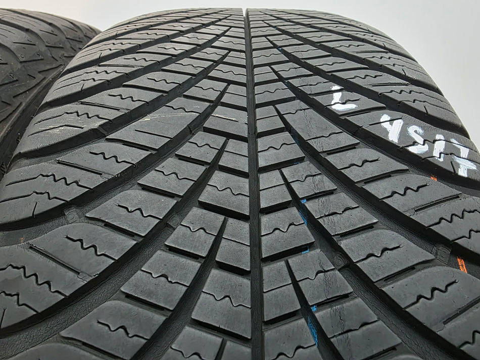 2бр всесезонни гуми 205/60/16 GOODYEAR L04917