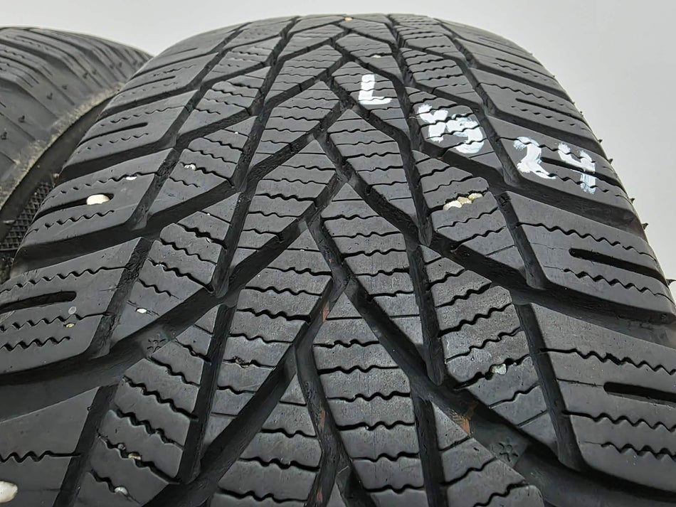 2бр зимни гуми 185/65/15 LASSA L04924