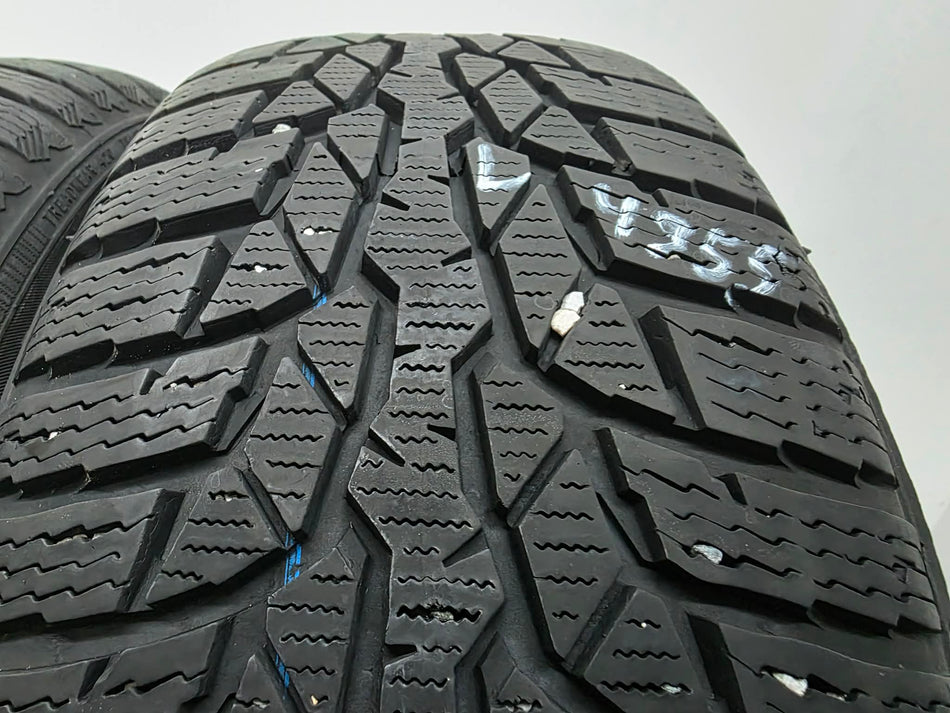 2бр зимни гуми 185/60/15 NOKIAN L04955