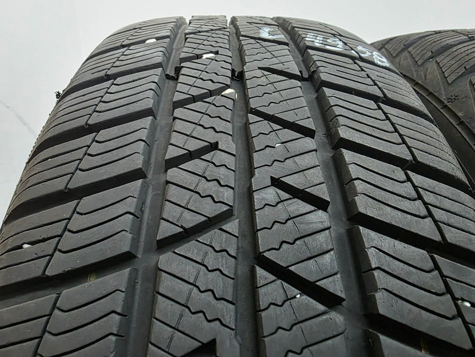 4бр зимни гуми 195/60/16 BARUM L04958