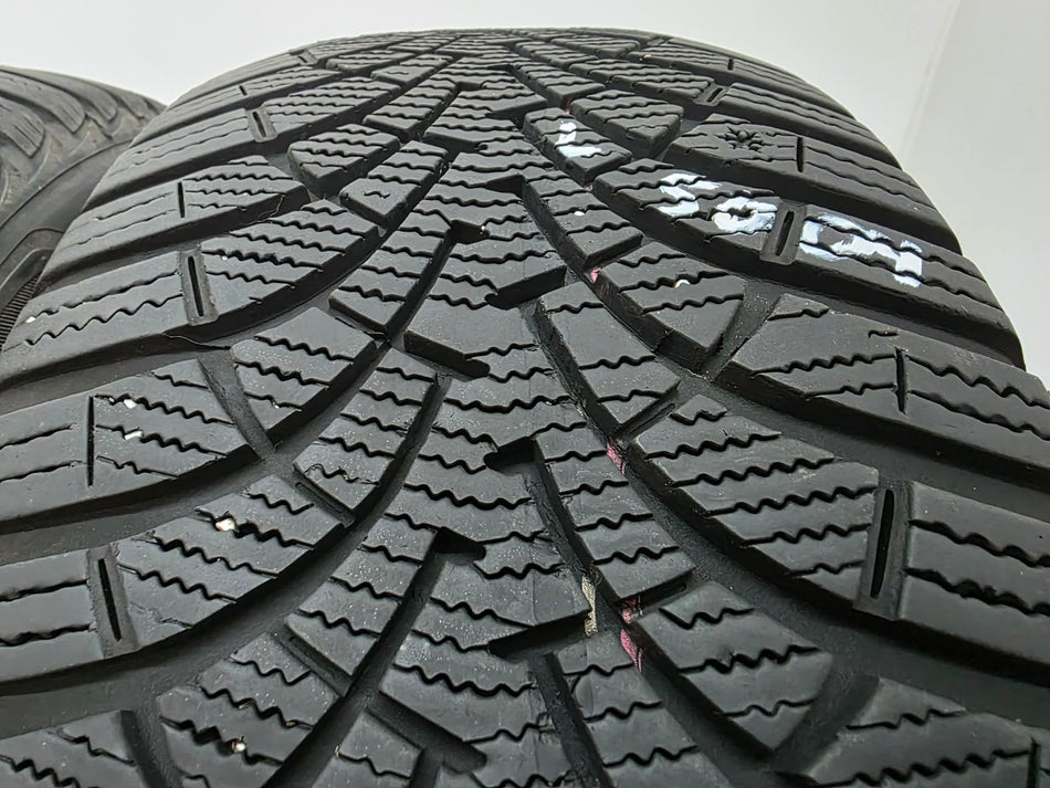 4бр зимни гуми 205/55/16 GOODYEAR L05004