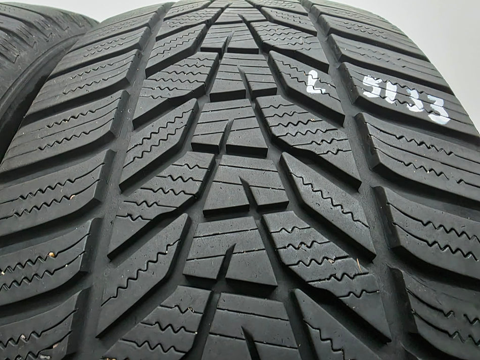 2бр зимни гуми 235/55/17 HANKOOK L05133