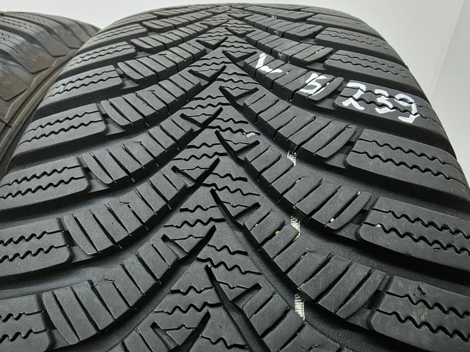 4бр зимни гуми 195/65/15 HANKOOK L05239