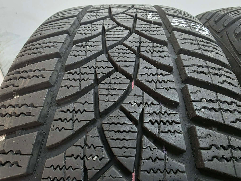 4бр зимни гуми 205/55/16 GOODYEAR L05245