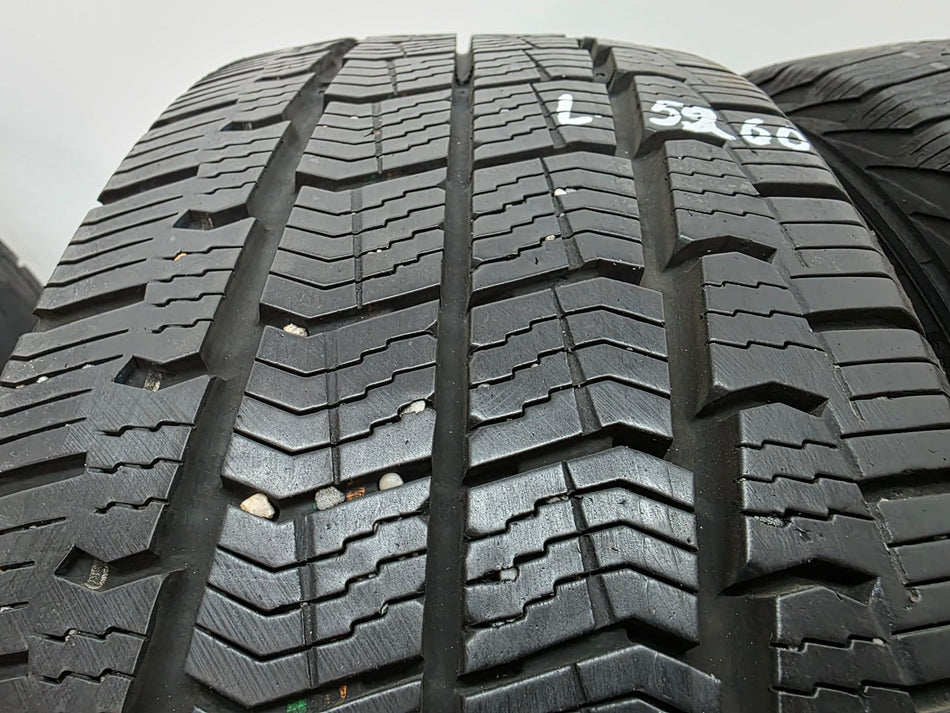 2бр зимни гуми за бус 195/60/16C BARUM L05260
