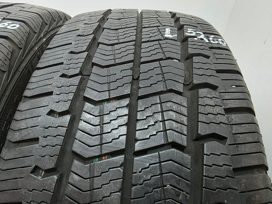 2бр зимни гуми за бус 195/60/16C BARUM L05260
