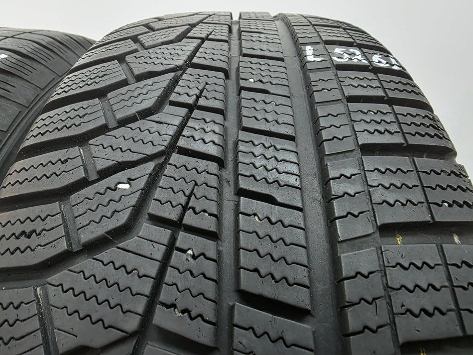 2бр зимни гуми 215/65/17 HANKOOK L05261
