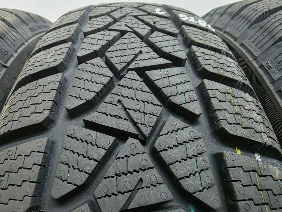 4бр зимни гуми 165/65/15 UNIROYAL L05284