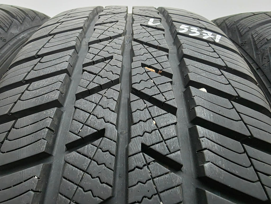4бр зимни гуми 205/55/16 BARUM L05371