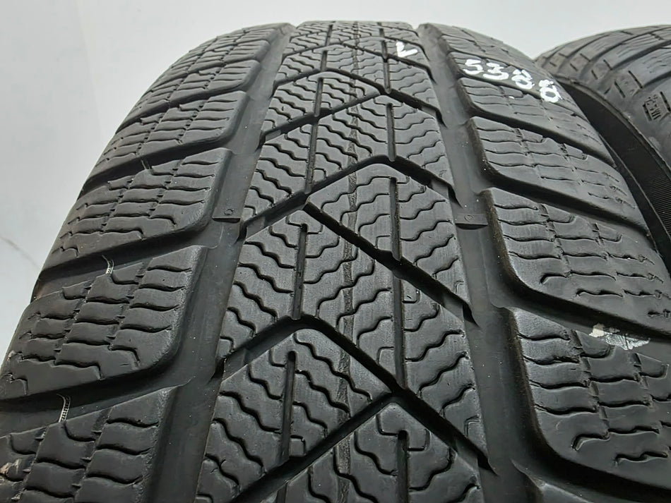 4бр зимни гуми 215/60/18 PIRELLI L05388