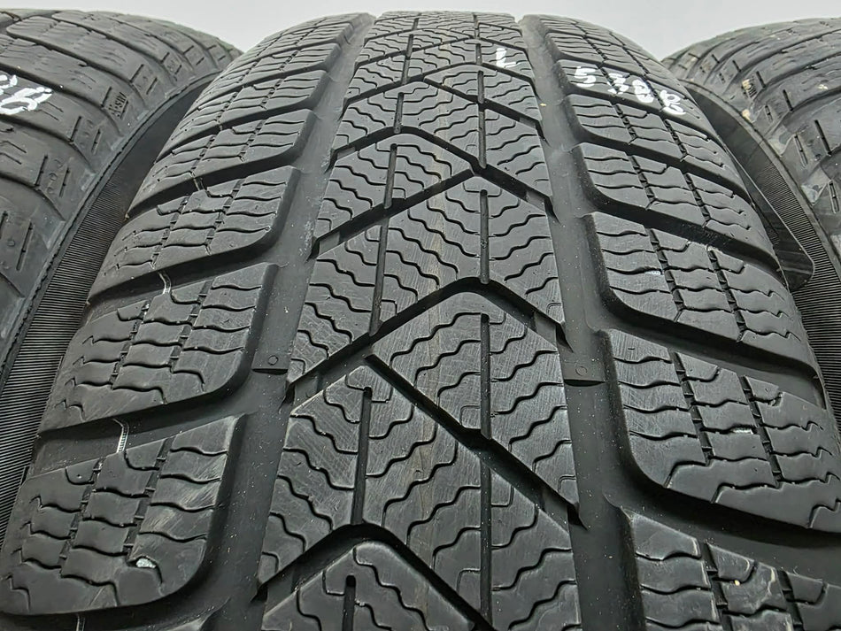 4бр зимни гуми 215/60/18 PIRELLI L05388