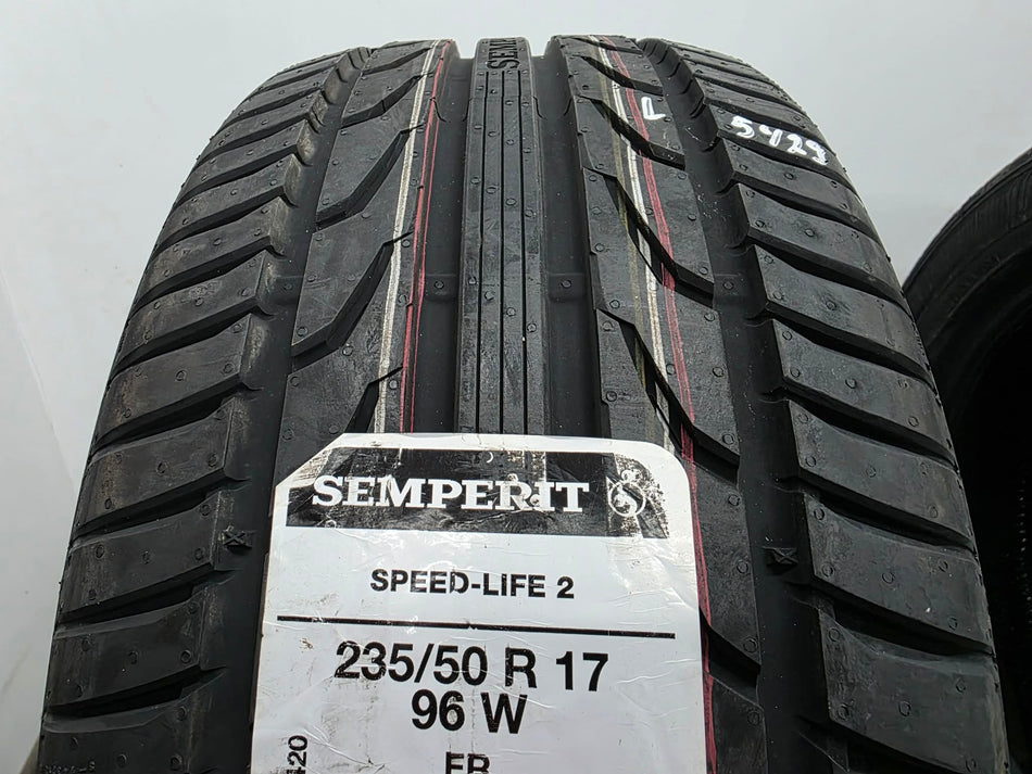 1бр летна гума 235/50/17 SEMPERIT L05429