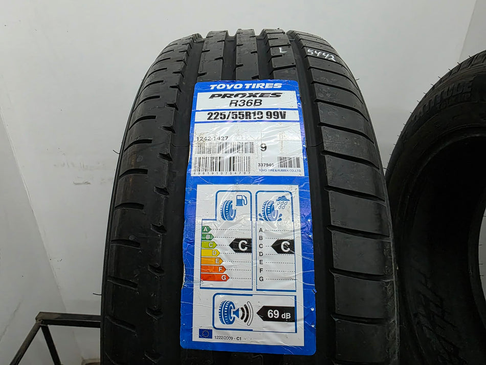 1бр летна гума 225/55/19 TOYO L05442