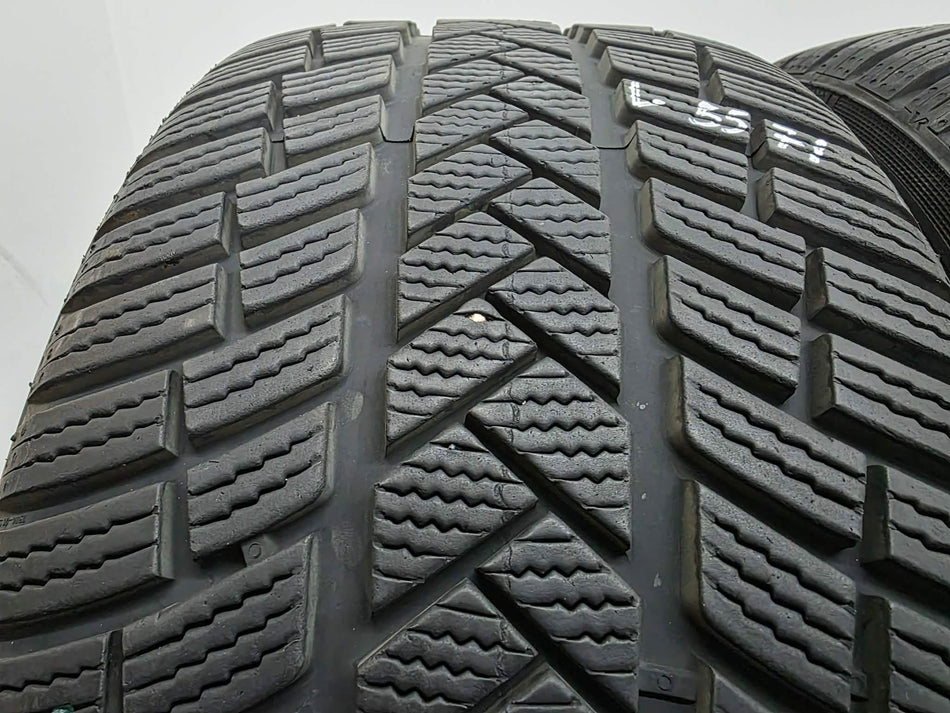 4бр зимни гуми 225/35/19 VREDESTEIN L05571