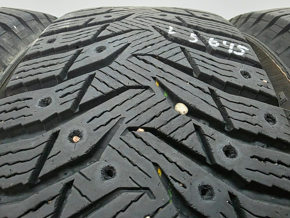4бр зимни гуми 205/60/16 KUMHO L05645