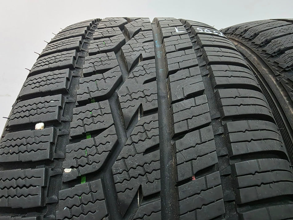2бр зимни гуми 195/50/15 TOYO L05651