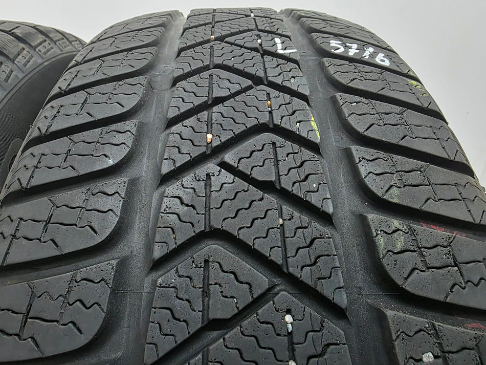 2бр зимни гуми 215/60/16 PIRELLI L05716
