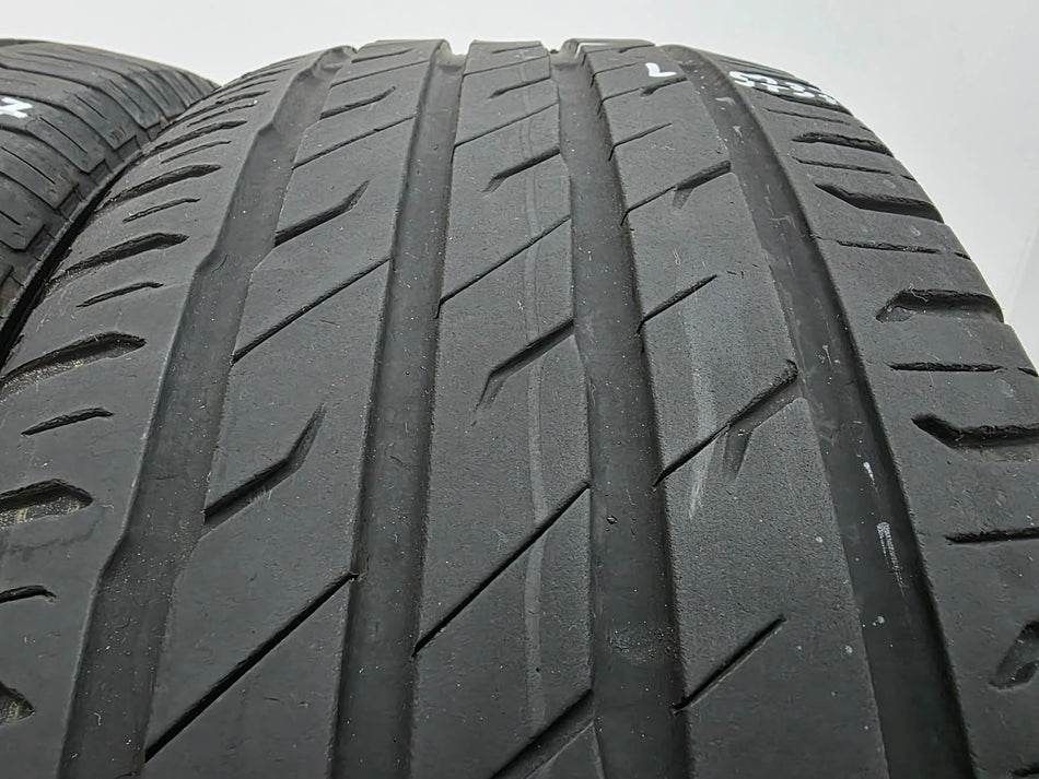 2бр летни гуми 225/55/19 SEMPERIT L05737