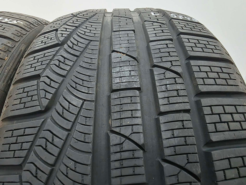 2бр зимни гуми 235/35/19 PIRELLI L05745