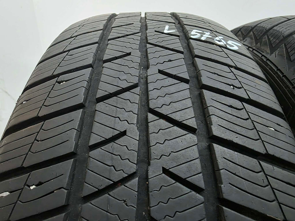 4бр зимни гуми 215/65/16 BARUM L05765