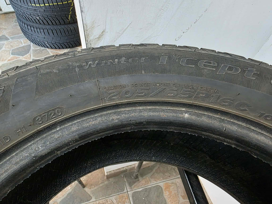 1бр зимна гума за бус 205/65/16C FALKEN L05768
