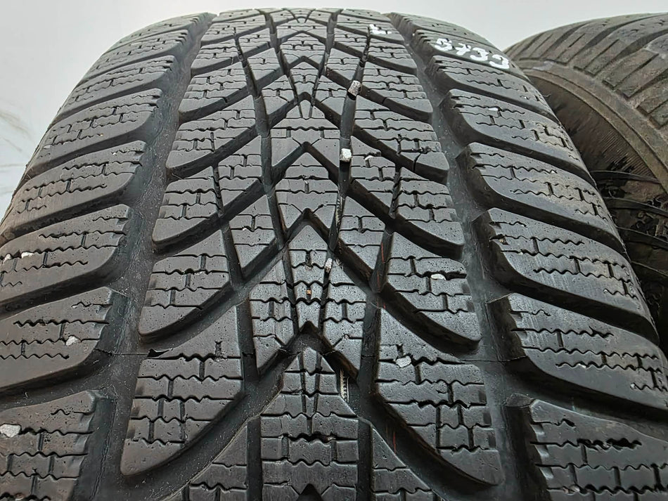 2бр зимни гуми 205/55/16 DUNLOP L05799