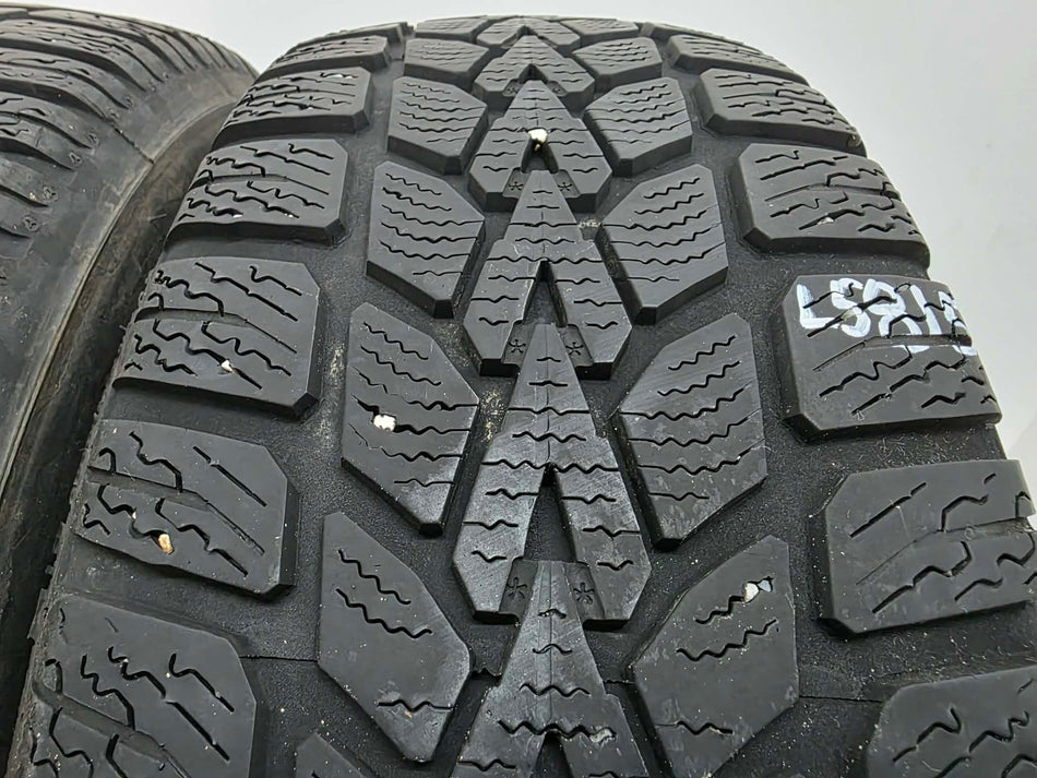 2бр зимни гуми 185/65/15 DUNLOP L05815