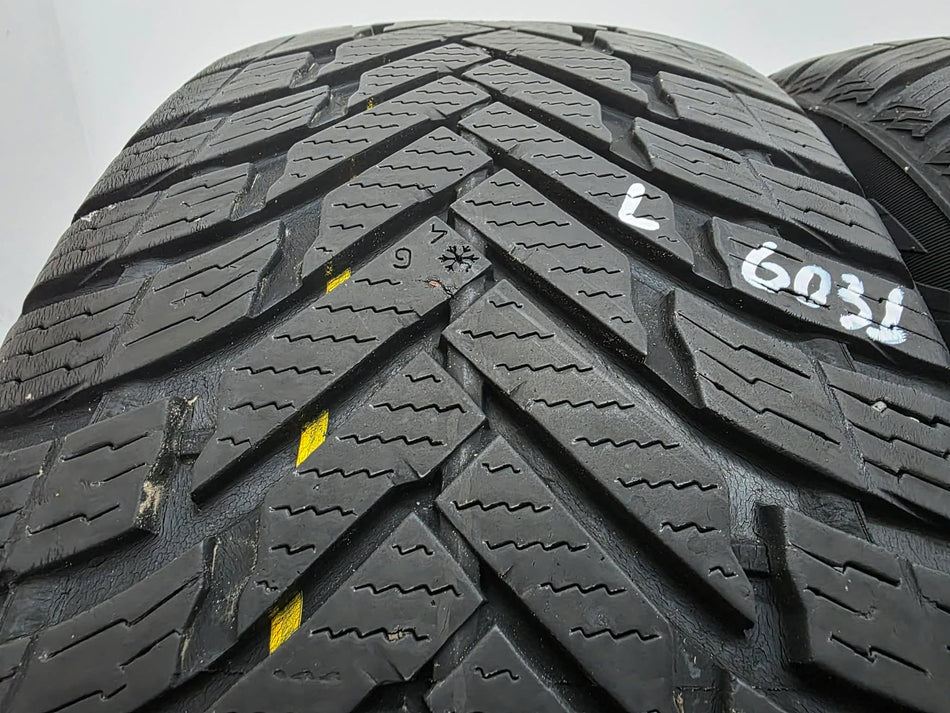 2бр зимни гуми 225/60/17 NOKIAN L06031