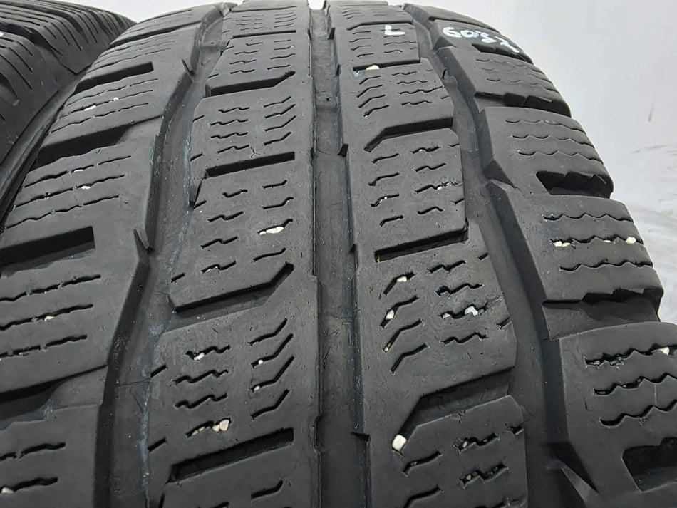 2бр зимни гуми за бус 215/75/16С KUMHO L06032