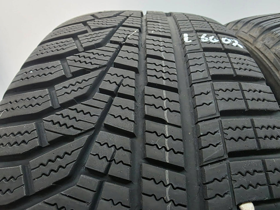 2бр зимни гуми 205/60/16 HANKOOK L06602