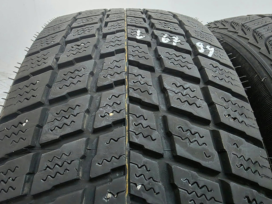 2бр зимни гуми 235/55/18 NEXEN L06794
