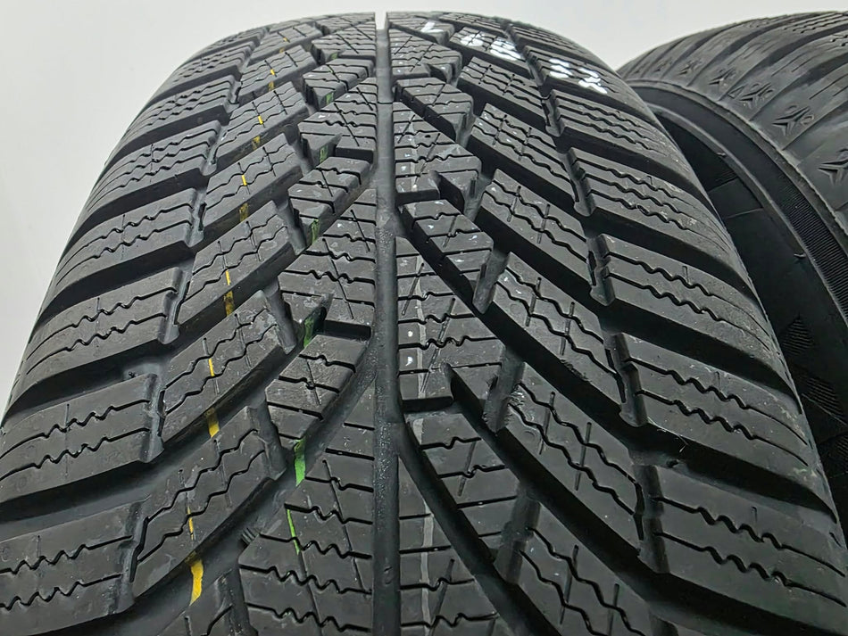 2бр зимни гуми 185/65/15 KUMHO L06832