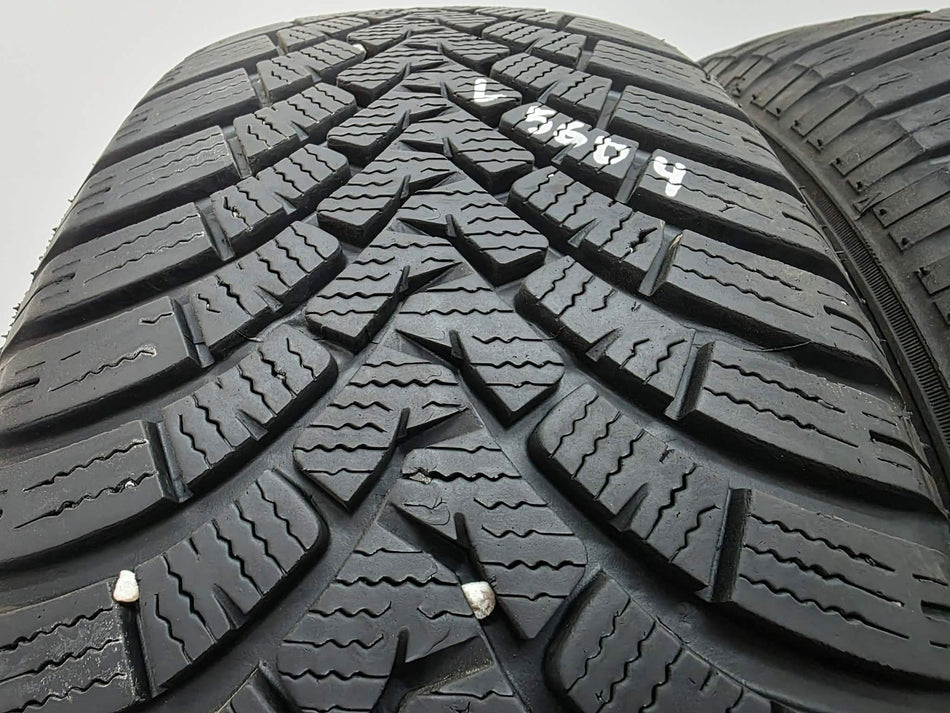 2бр зимни гуми 225/60/17 FALKEN L05604